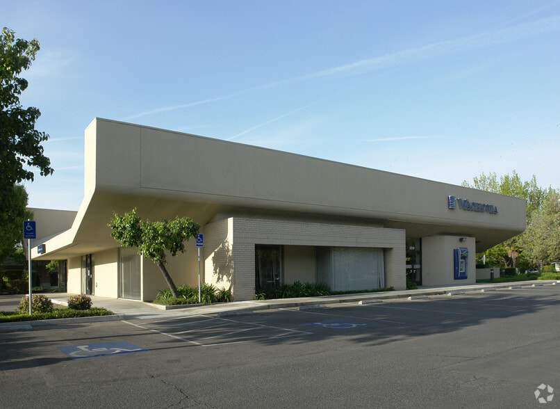 5210 N Palm Ave, Fresno, CA for lease - Primary Photo - Image 1 of 4