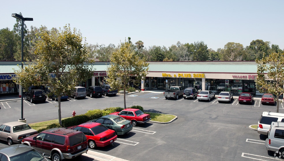 3370-3400 S Bristol St, Santa Ana, CA for lease - Building Photo - Image 3 of 31