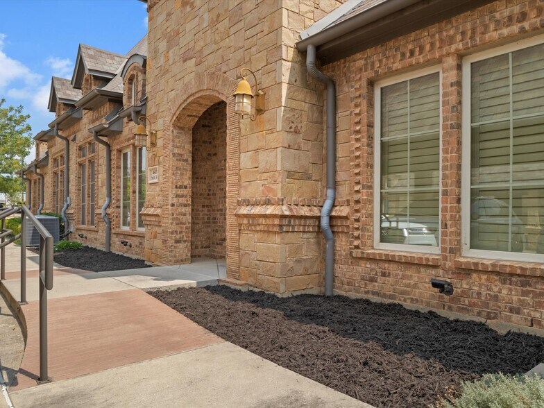4603 Colleyville Blvd, Colleyville, TX for lease - Building Photo - Image 3 of 20