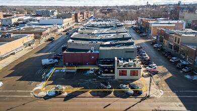 105 S Oak Ave, Owatonna, MN for lease Interior Photo- Image 1 of 8