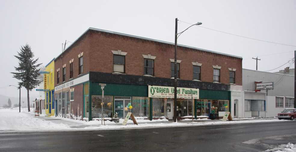 4916-4926 N Market St portfolio of 2 properties for sale on LoopNet.ca - Building Photo - Image 2 of 3