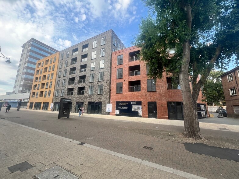 22-44 North St, Romford for lease - Building Photo - Image 3 of 5