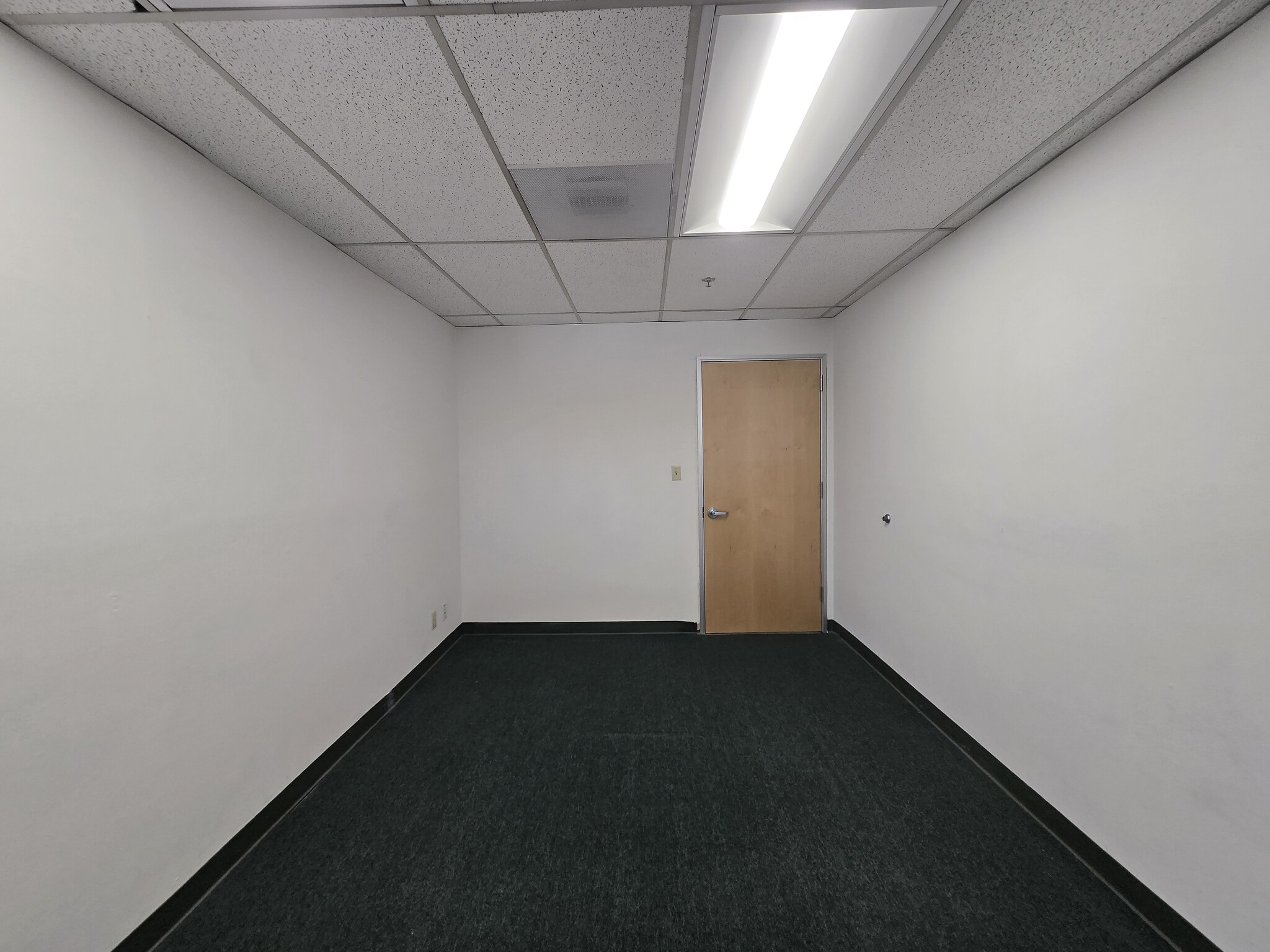 14895 E 14th St, San Leandro, CA for lease Interior Photo- Image 1 of 6