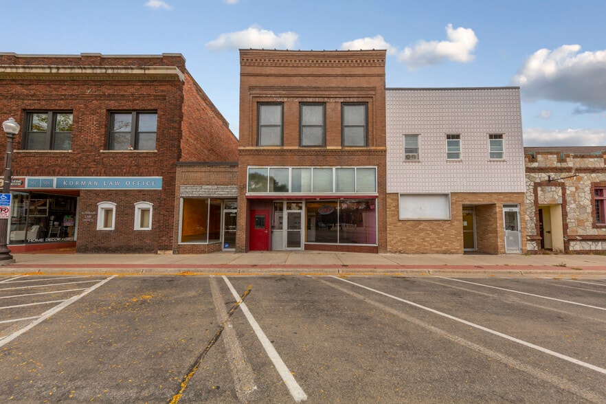 508 Central Ave N, Faribault, MN à vendre - Photo du bâtiment - Image 1 de 24