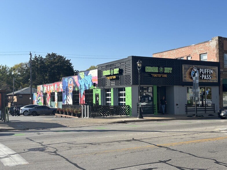 2911 N Oakland Ave, Milwaukee, WI à vendre - Photo du bâtiment - Image 2 de 2