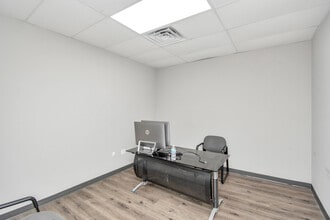 9001 Jensen Dr, Houston, TX for sale Interior Photo- Image 2 of 10