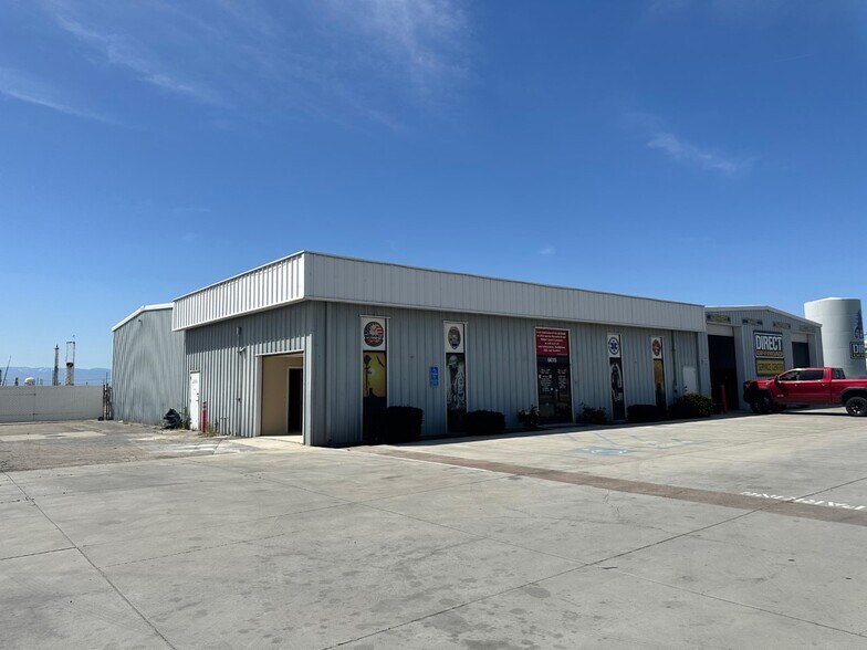 6615 Rosedale Highway, Bakersfield, CA à louer - Photo principale - Image 1 de 3