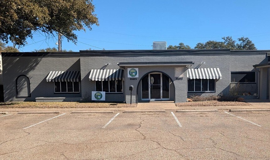 1605 Lake Success Dr, Waco, TX for lease - Primary Photo - Image 1 of 6