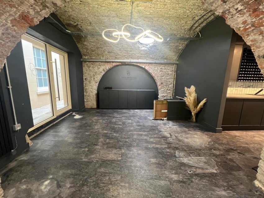 Guinea St, Bristol for lease Interior Photo- Image 1 of 6