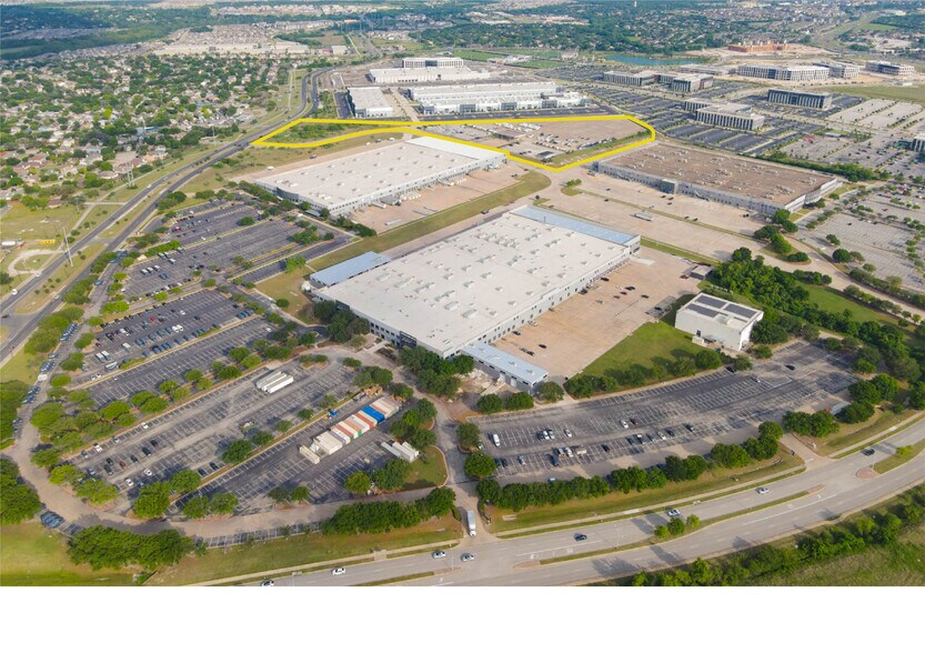 201 W Howard Ln, Austin, TX à louer - Photo du bâtiment - Image 3 de 5