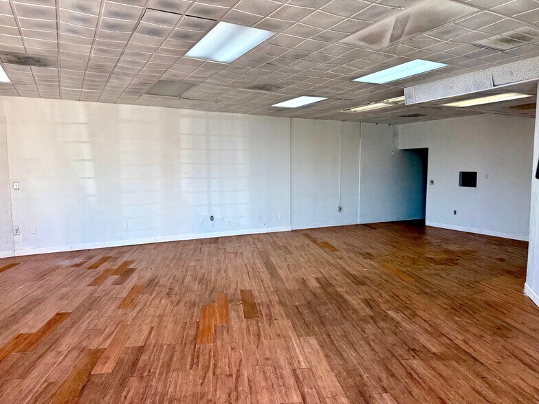 6750-6772 Ingram Rd, San Antonio, TX à louer - Photo intérieure - Image 2 de 13