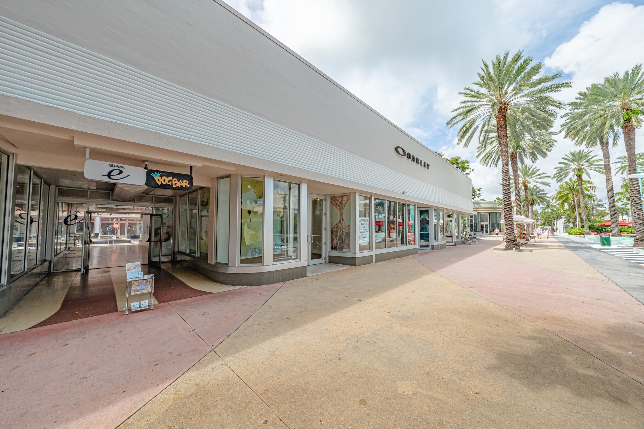 618-670 Lincoln Rd, Miami Beach, FL for lease Building Photo- Image 1 of 6