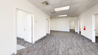 13830 N 58th St, Clearwater, FL for lease Matterport 3D Scan- Image 1 of 10