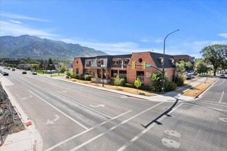 205 26th St, Ogden, UT à louer Photo intérieure- Image 2 de 19