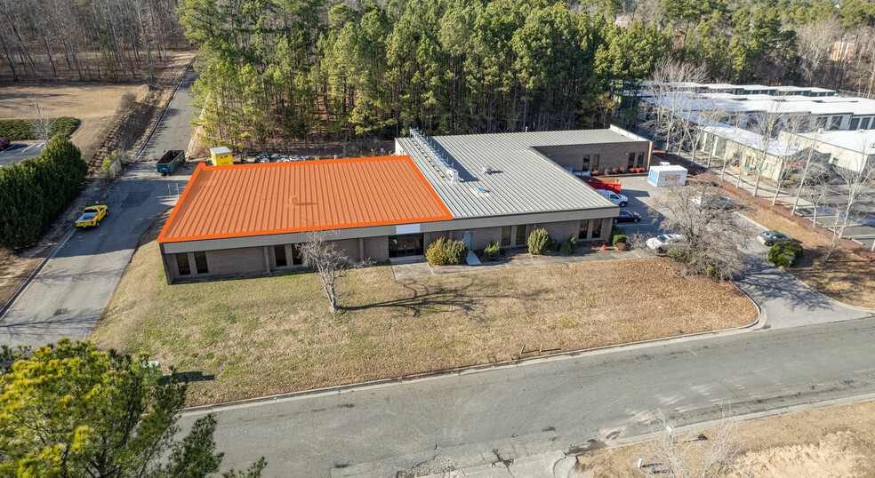 4620 Industry Ln, Durham, NC for lease - Building Photo - Image 1 of 6