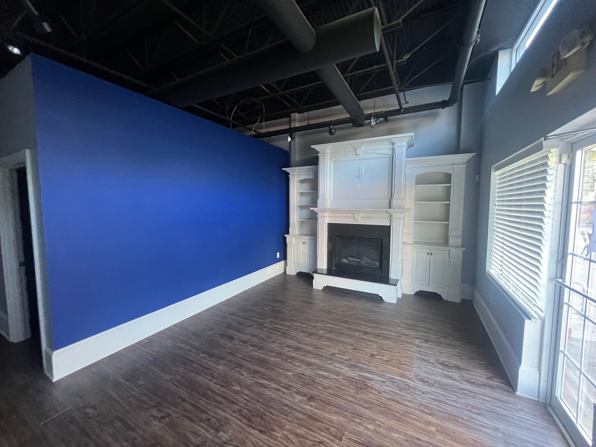 2-8 S Main St, Watkinsville, GA for lease Lobby- Image 1 of 3