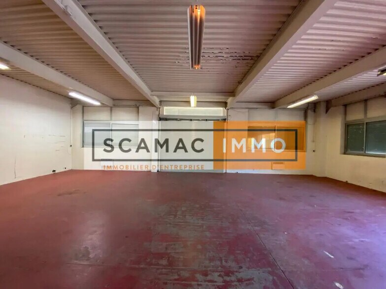 Industrial in Villejuif for lease - Interior Photo - Image 3 of 5