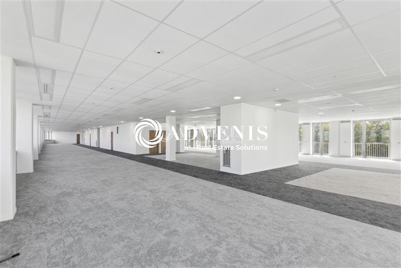 Bureau dans Bobigny à louer - Photo du bâtiment - Image 3 de 12
