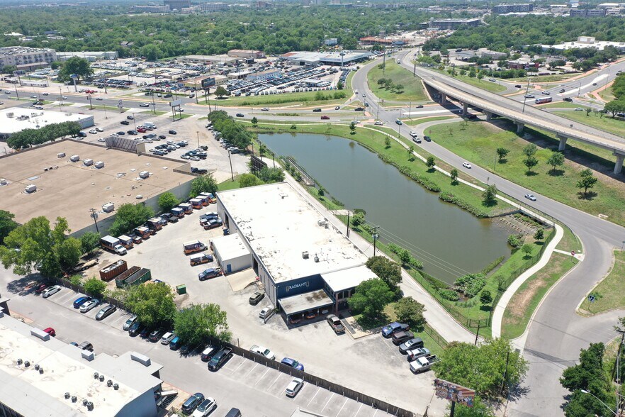 901 Reinli St, Austin, TX à vendre - Photo du bâtiment - Image 2 de 6