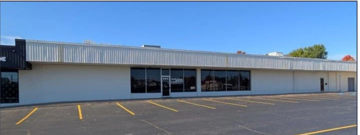 840 Clark St, Big Rapids, MI à louer Photo principale- Image 1 de 14