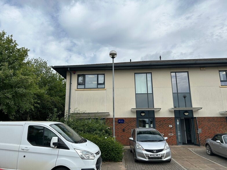 A4 Old Gloucester Rd, Bristol for lease - Building Photo - Image 2 of 6