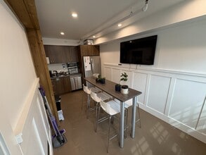 1130 10 Ave SE, Calgary, AB for lease Building Photo- Image 2 of 3