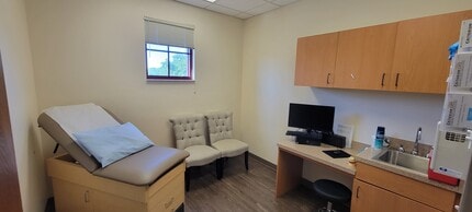 10201 Arcos Ave, Estero, FL for lease Building Photo- Image 2 of 8