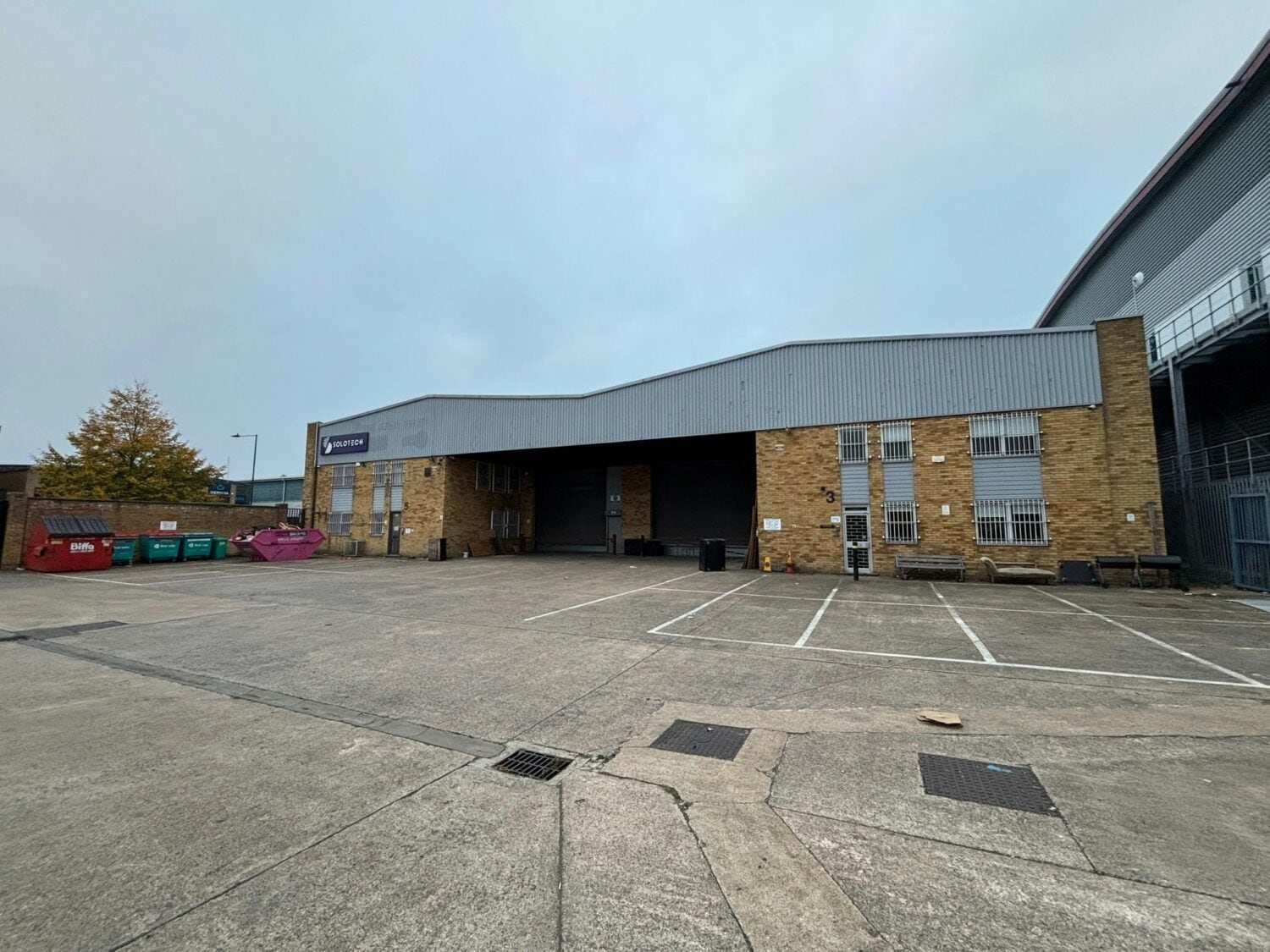 3-7 Cumberland Ave, London for lease Building Photo- Image 1 of 5