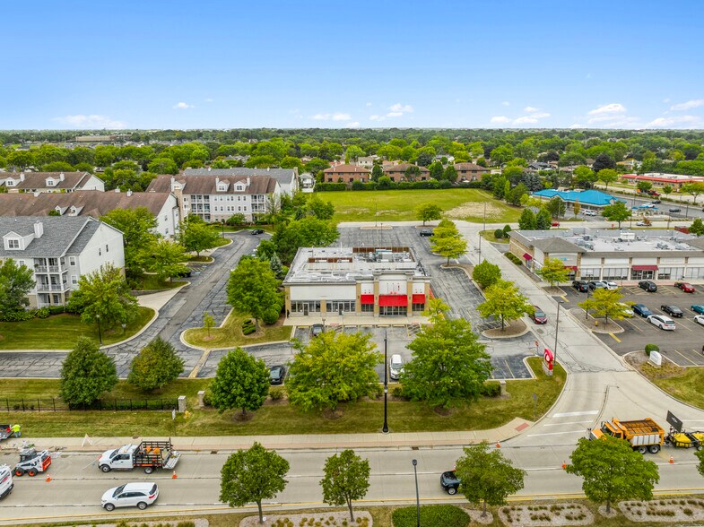 1323 W Lake St, Addison, IL à vendre - Photo du bâtiment - Image 2 de 5