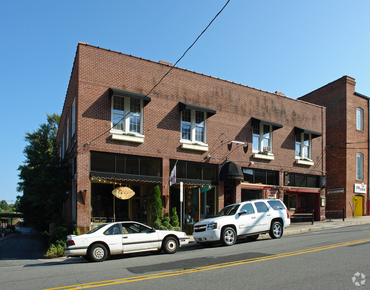 213-217 W Sixth St, Winston-Salem, NC for sale - Building Photo - Image 3 of 3