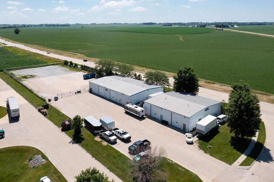 2860 Independence Rd, Iowa City, IA à louer - Photo du bâtiment - Image 2 de 13