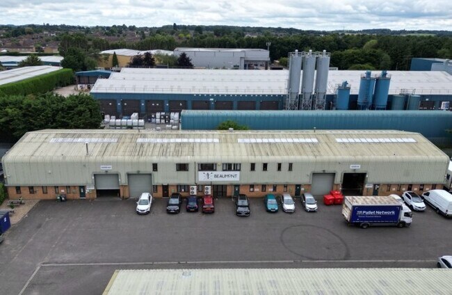 Plus de détails pour Lyall Ct, Flitwick - Industriel à louer