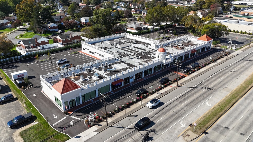 350 S Broadway, Hicksville, NY for lease - Building Photo - Image 3 of 9