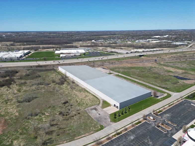 2435 Schultz Rd, Neenah, WI à louer - Aérien - Image 3 de 18