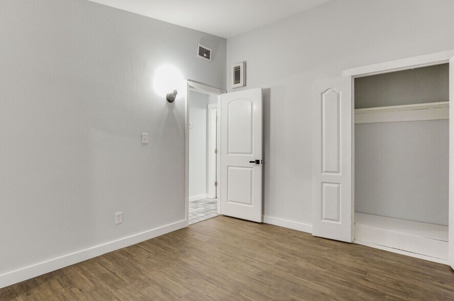 815 Beverly Pky, Pensacola, FL à louer - Photo intérieure - Image 3 de 6