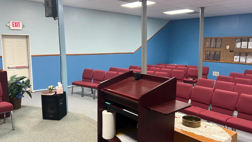 16170 Somerset Rd, Von Ormy, TX à vendre - Photo du bâtiment - Image 3 de 18