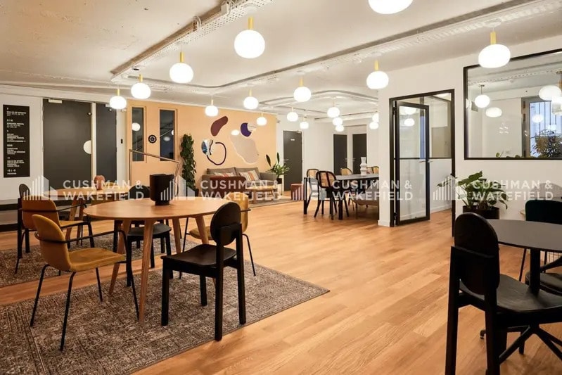 22 Rue René Boulanger, Paris for lease - Interior Photo - Image 3 of 7