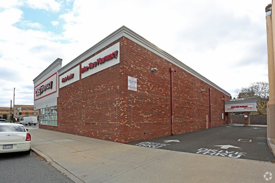 7720-7734 Bustleton Ave, Philadelphia, PA à vendre - Photo du bâtiment - Image 3 de 4