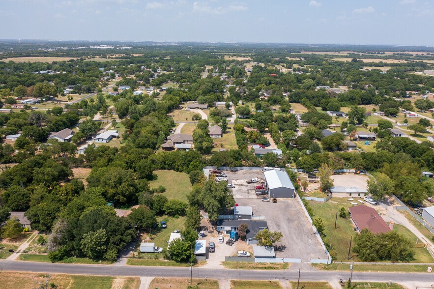 1222 Jackson St, Red Oak, TX à vendre - Photo du bâtiment - Image 3 de 29