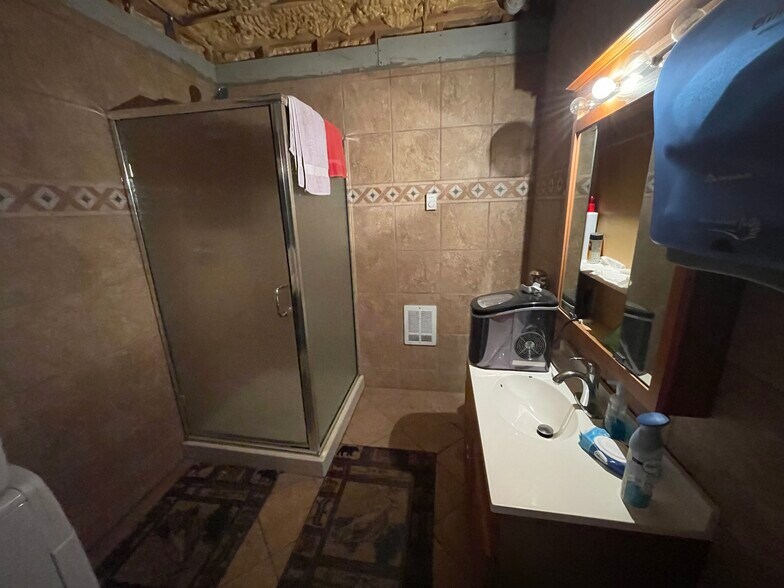 6941 Aurora St, Bismarck, ND à louer - Photo du bâtiment - Image 3 de 7