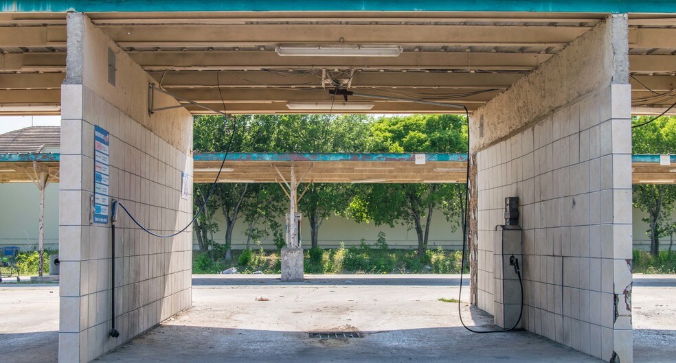 8107 Melbury Forest, San Antonio, TX à vendre - Photo du bâtiment - Image 3 de 6