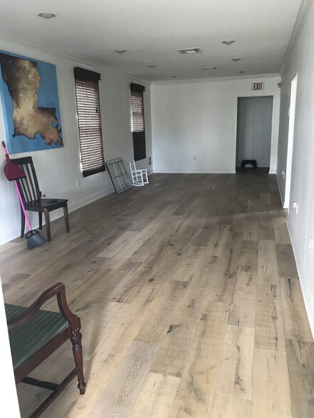 608 Rapides St, Baton Rouge, LA à vendre - Photo du bâtiment - Image 2 de 12