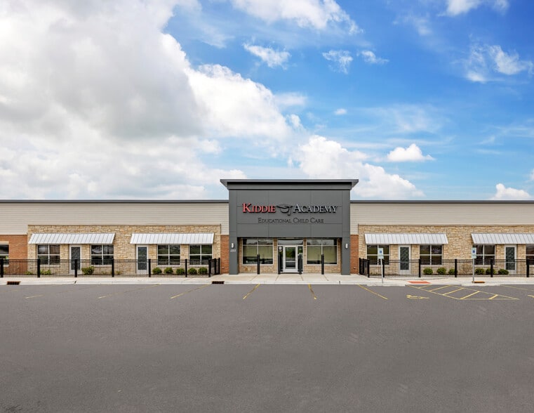 1311 W Airport Rd, Romeoville, IL à vendre - Photo du bâtiment - Image 3 de 6