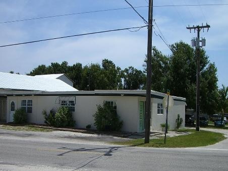 1708 Old Dixie Hwy, Vero Beach, FL for sale Primary Photo- Image 1 of 38