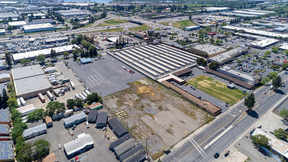 2529 W Capitol Ave, West Sacramento, CA for lease - Aerial - Image 2 of 6