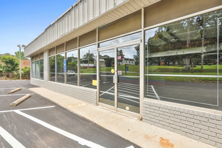 170 Jefferson St, Newnan, GA à vendre - Photo principale - Image 1 de 5