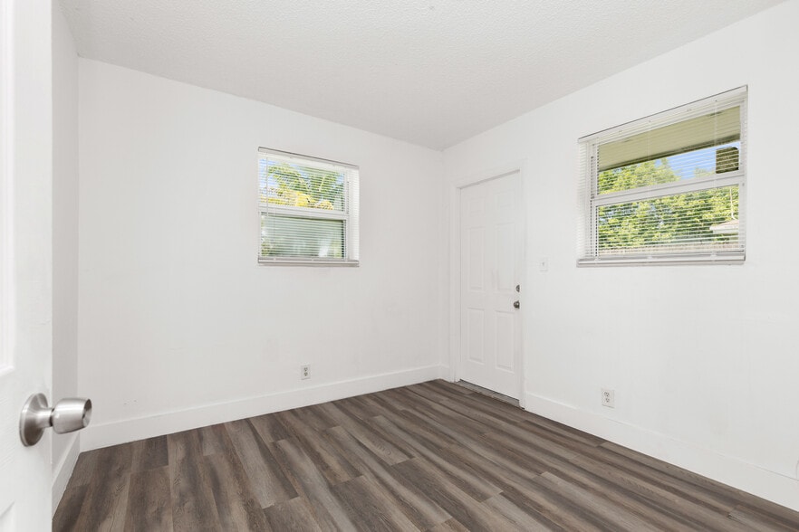 5521 SW 34th St, Pembroke Park, FL for sale - Building Photo - Image 2 of 36