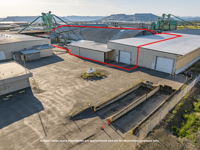 Plus de détails pour 1385 Antelope Rd, White City, OR - Plusieurs types d'espaces à louer