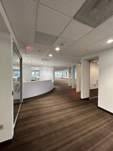 1201 Walnut St, Kansas City, MO for lease Interior Photo- Image 2 of 8