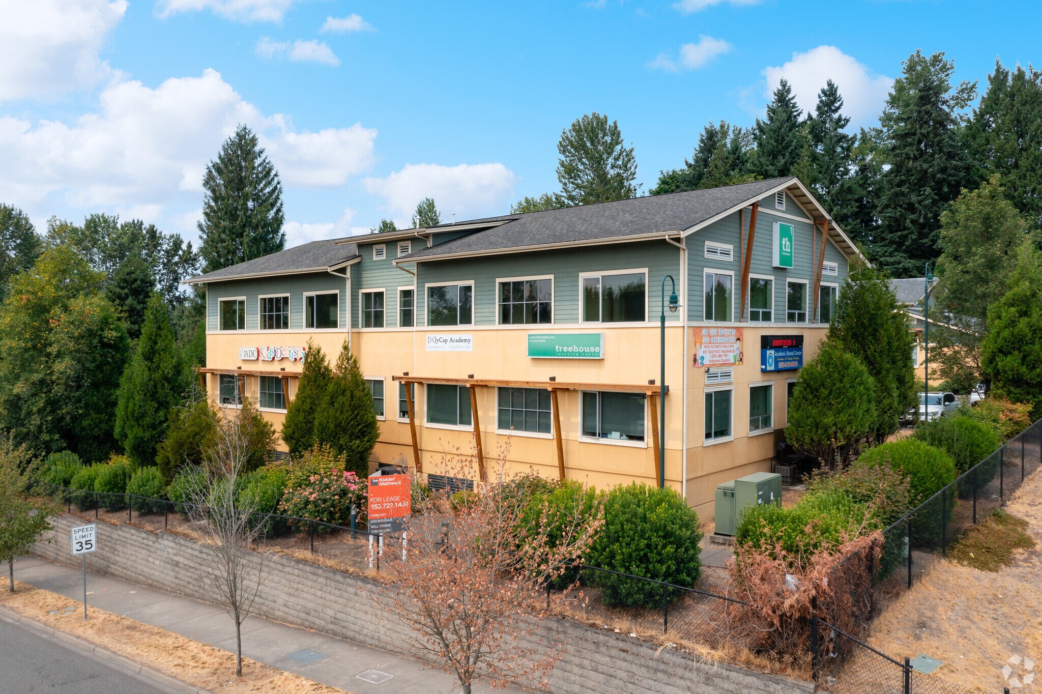 34704 11th Ave S, Federal Way, WA à vendre Photo du bâtiment- Image 1 de 10